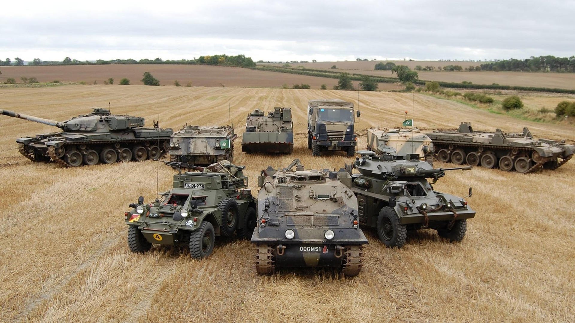 凯蒂·莱德基稳健掌控比赛节奏,凯蒂芬得莱